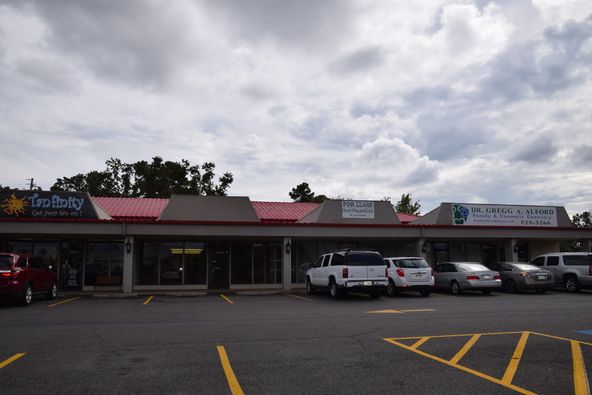 Boardwalk Village 3814 Central Avenue: 3814 Central Ave, Hot Springs, AR 71913